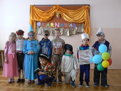 Bale karnawałowe w szkole