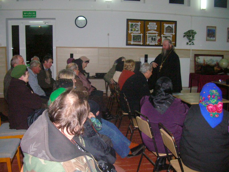 Pokaz filmu pt. Archimandryta