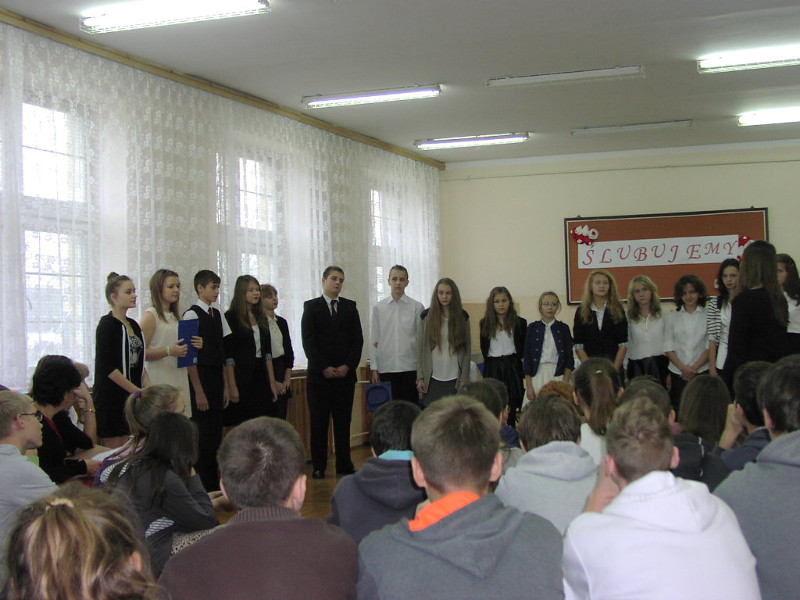 Ślubowanie gimnazjalistów