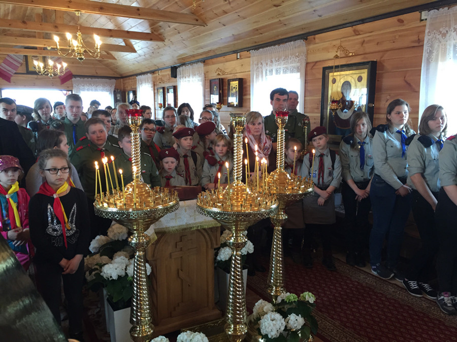 Harcerze w Skicie w Odrynkach