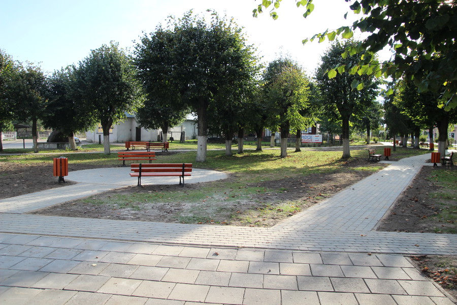 Zmodernizowany park w Narwi